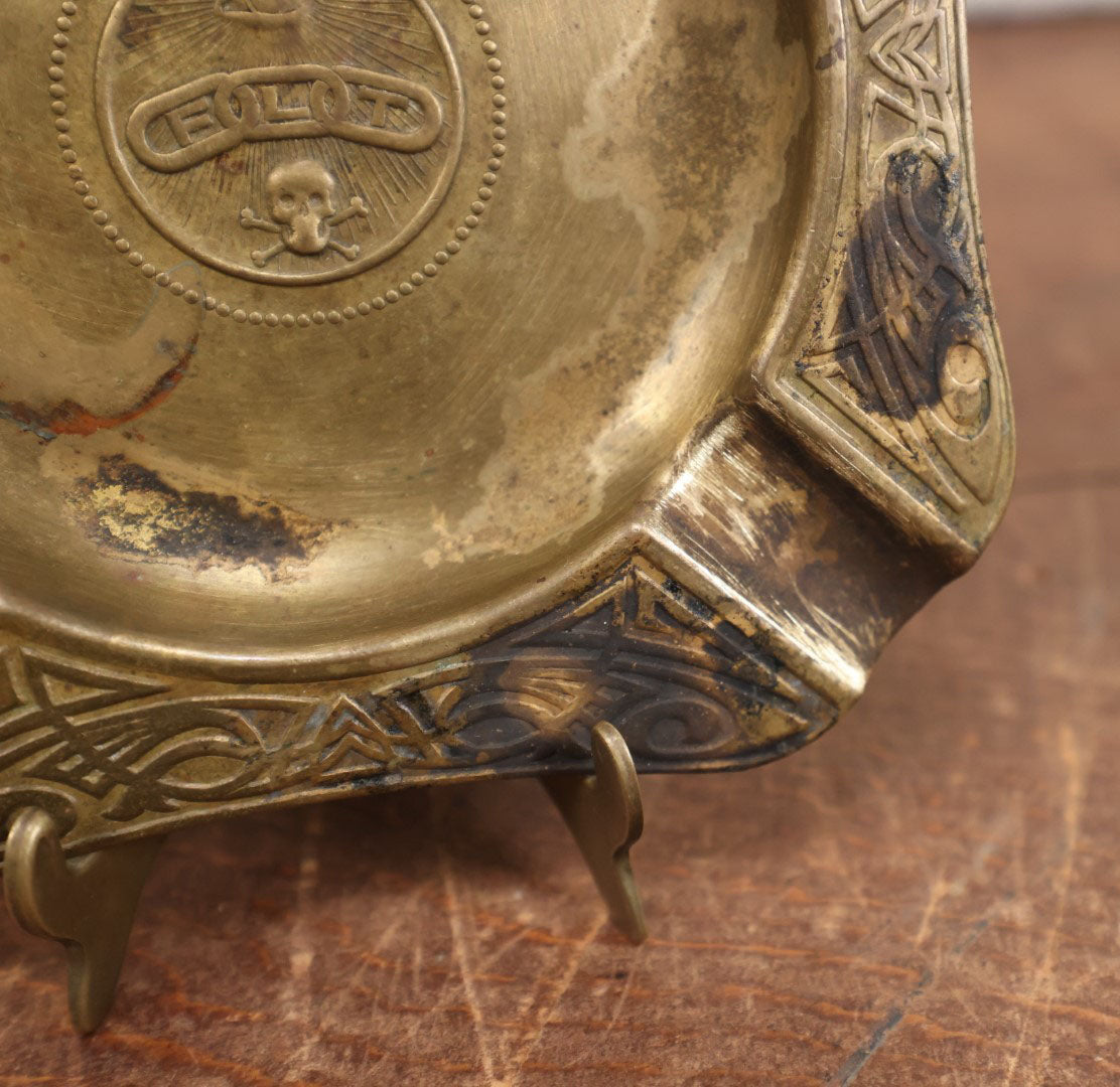 Lot 004 - Antique Brass Odd Fellows I.O.O.F. Ashtray With Three Links, F.L.T. (Friendship, Love, And Truth), And Skull And Crossbones, By S.D. Childs & Co., Chicago