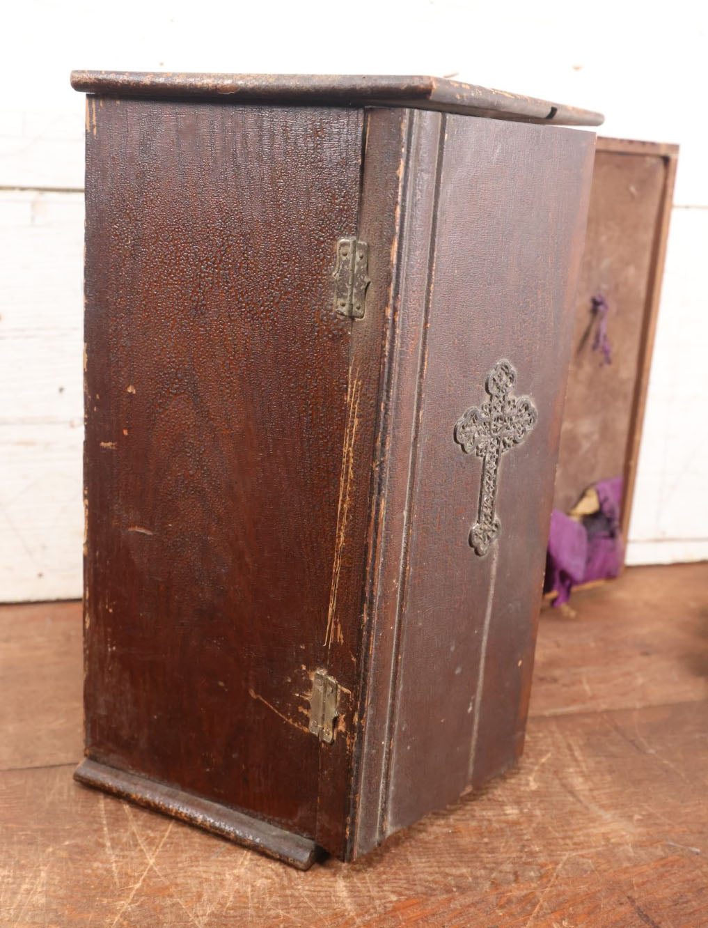 Lot 006 - Antique Last Rites Box / Cabinet With Crucifix, Holy Water Bottle, And Other Accessories, Used By A Priest To Deliver The Final Sacrament To A Sick Or Dying Person, Note Wear To Box