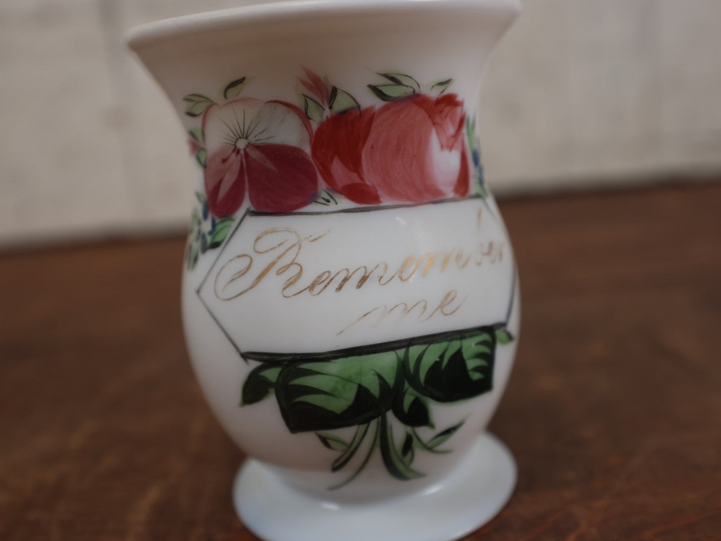 Lot 192 - Antique Hand Blown, Hand Painted "Remember Me" Handled Mug Of Vase With Pontil Mark