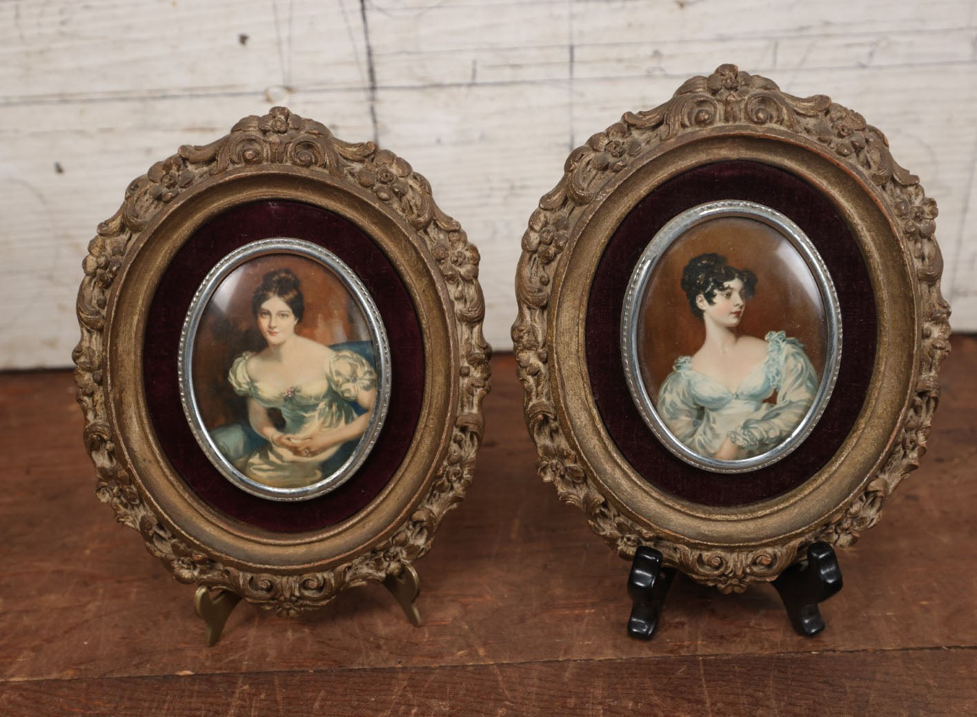 Lot 195 - Pair Of Vintage Syroco Wood Mounted Cameo Portrait Wall Hangers, "A Cameo Creation"