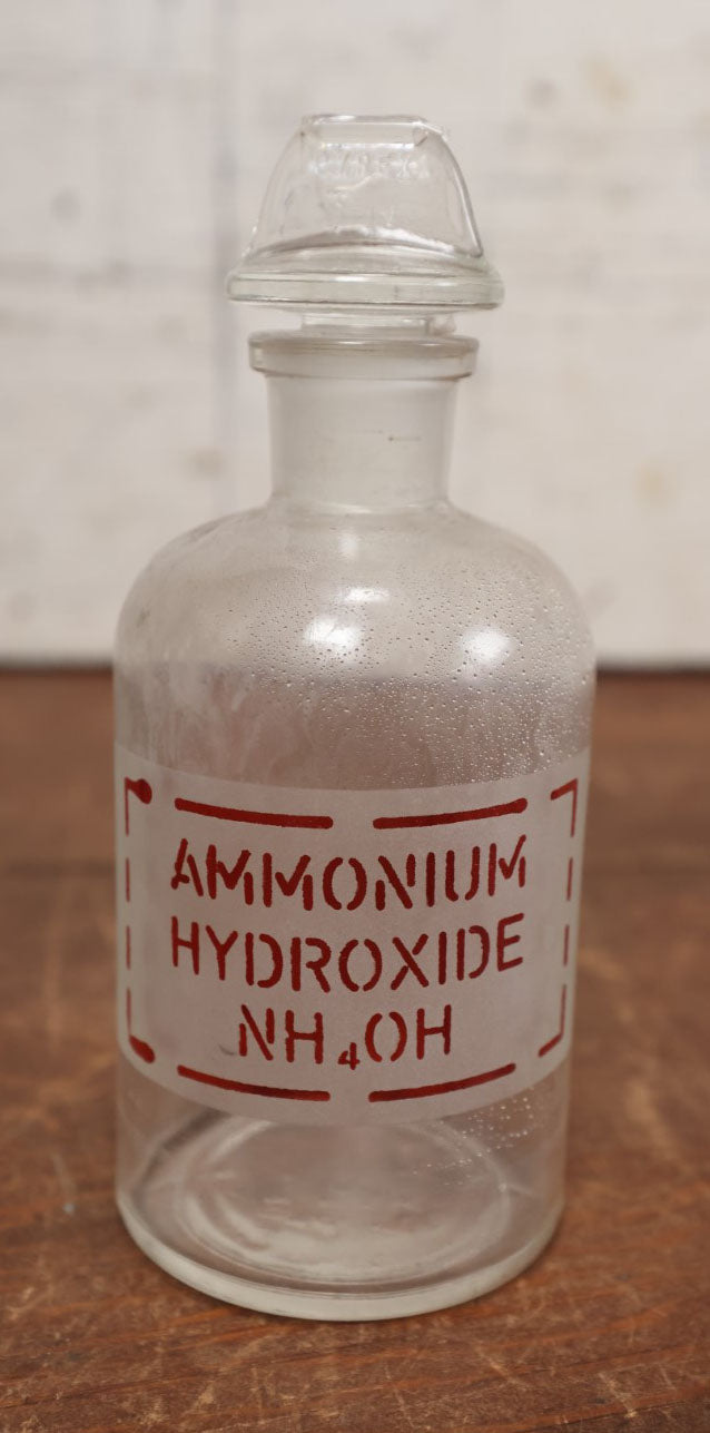 Lot 058 - Vintage Ammonium Hydroxide Apothecary Bottle With Stopper, Bottle By Pyrex