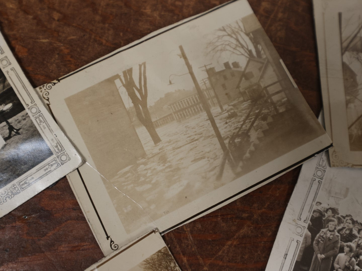 Lot 165 - Grouping Eleven Vintage Snapshots Documenting The 1936 Flood, Possibly In Chelmsford, Massachusetts, With Provenance