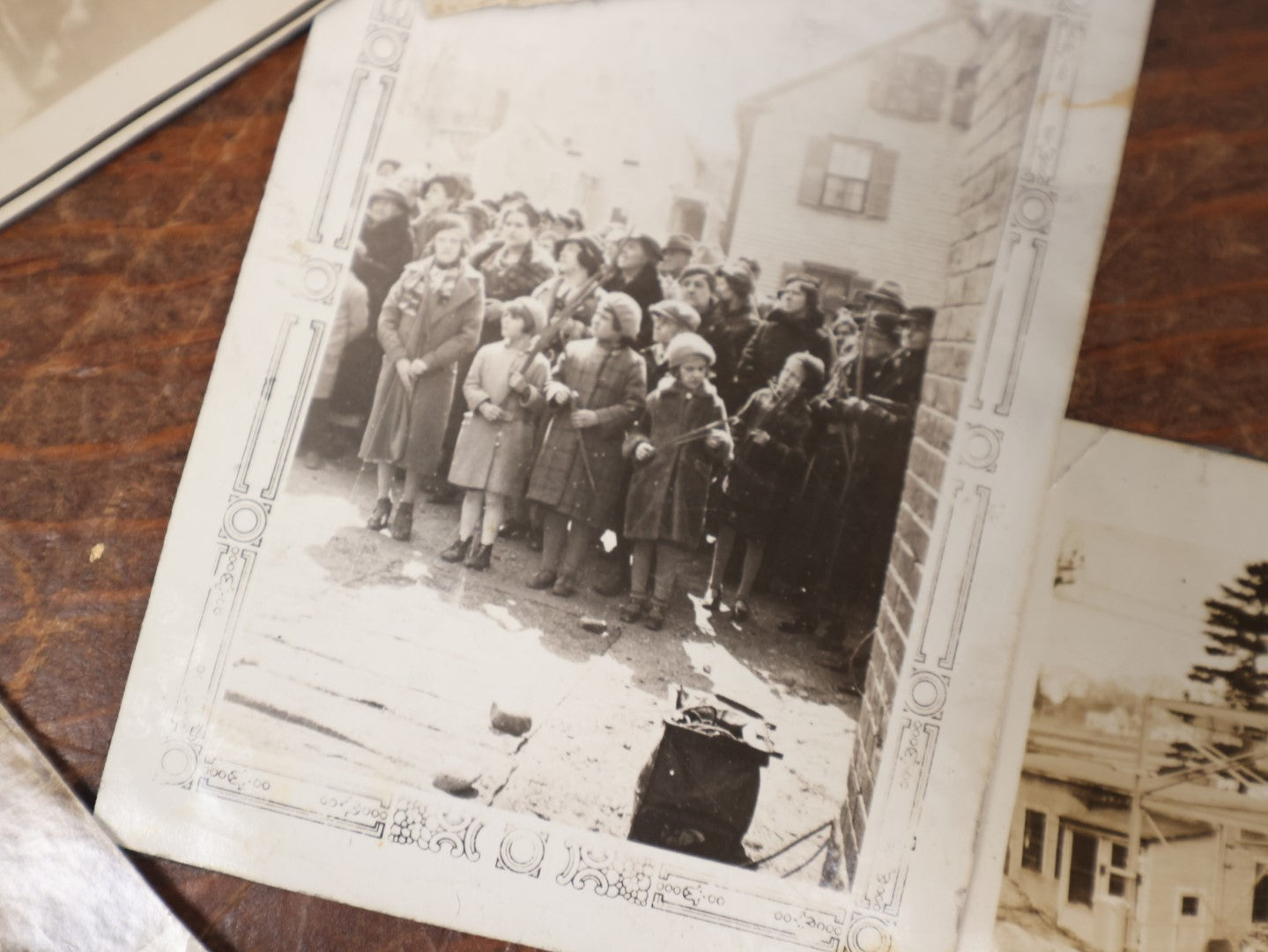 Lot 165 - Grouping Eleven Vintage Snapshots Documenting The 1936 Flood, Possibly In Chelmsford, Massachusetts, With Provenance