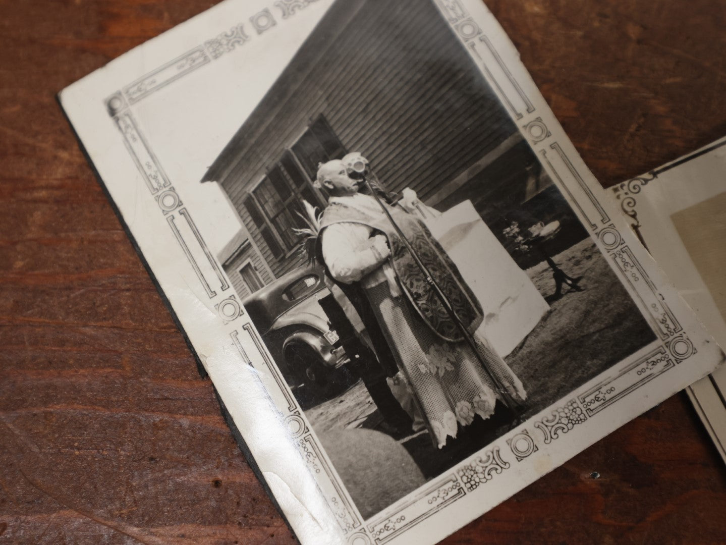 Lot 165 - Grouping Eleven Vintage Snapshots Documenting The 1936 Flood, Possibly In Chelmsford, Massachusetts, With Provenance