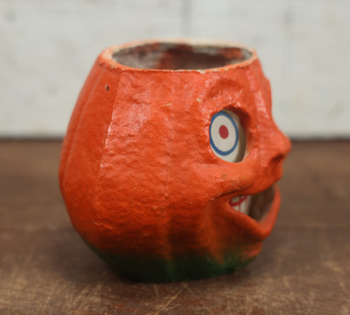 Lot 004 - Vintage Paper Pulp / Papier Mache Halloween Jack-O-Lantern Pumpkin Candy Bucket With Toothy Smile, Looking Up And Off - 5.75" Tall