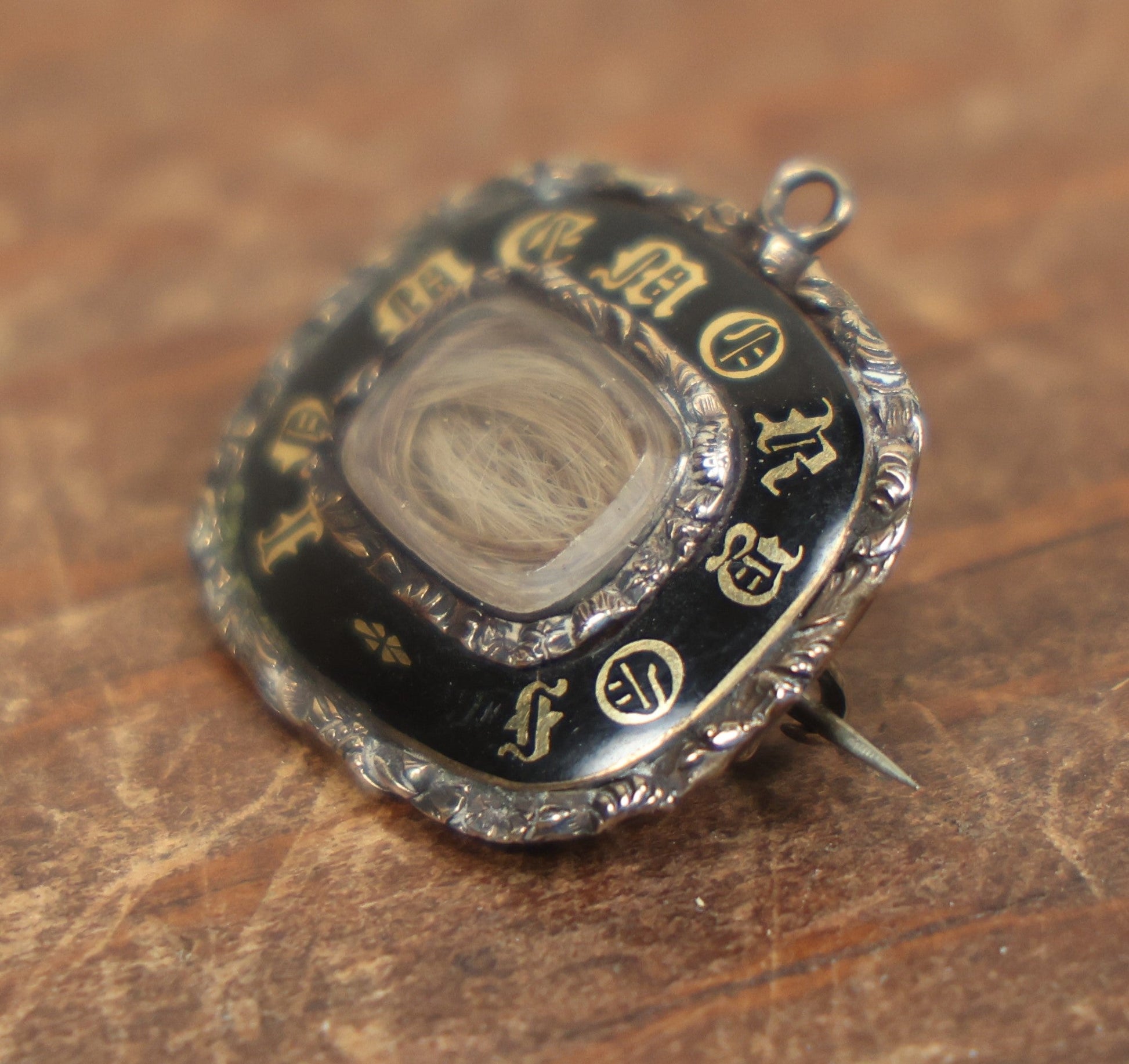 Lot 009 - Antique Victorian Mourning Brooch, "In Memory Of," With Human Hair Keepsake Memento Mori, Photograph Of Deceased On Back, Monogram Mark