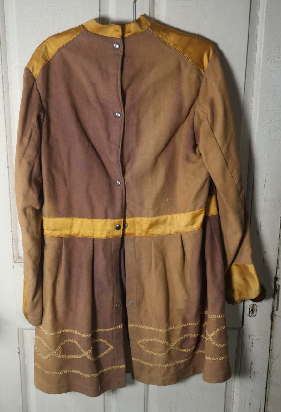 Lot 017 - Antique Fraternal Theatrical "Guard Of Tent" Costume,  Medieval Knight, Brown With Yellow Stitching, By The C.E. Ward Company, New London, Ohio, Uniform And Lodge Goods, Button Enclosure On Back (Approximate Measurements In Description)