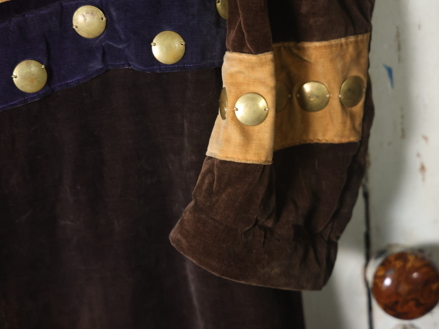 Lot 018 - Antique Fraternal Theatrical "Watch" Costume, Medieval Knight, Dark Brown With Yellow Striping, Many Brass Medallions, Clasp Enclosure, Cape On Back (Approximate Measurements In Description)