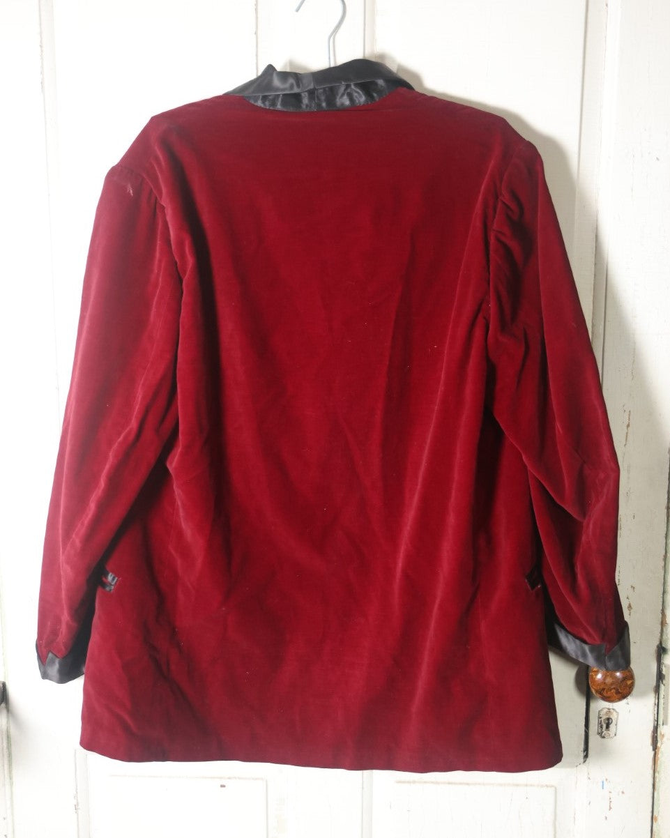 Lot 020 - Vintage Red Velvet And Silk Smoking Jacket With Button Enclosure (Approximate Measurements In Description)