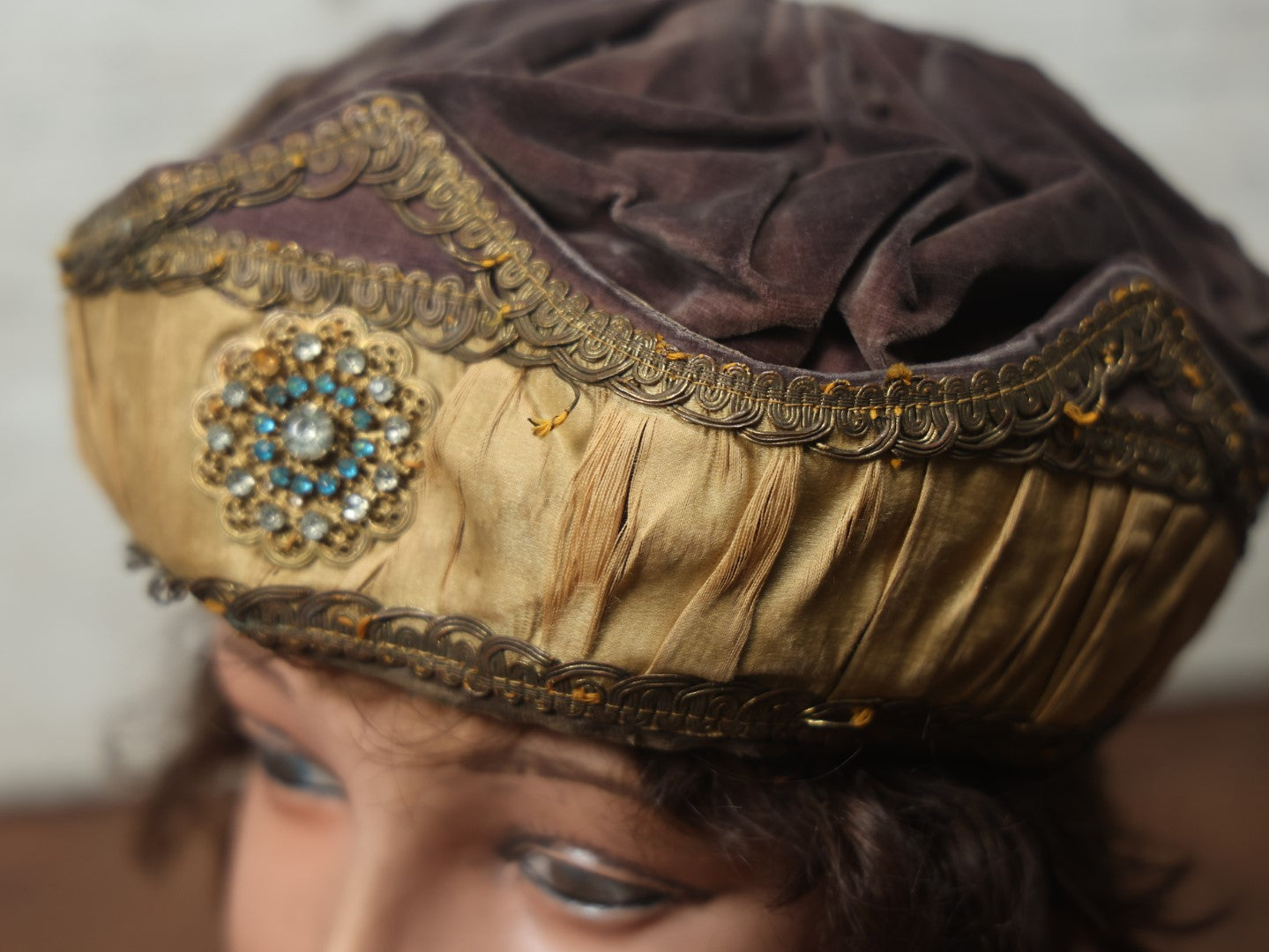 Lot 025 - Antique Fraternal Theatrical Medieval Hat With Jeweled Crest, Gold And Faded Purple, Note Wear Throughout