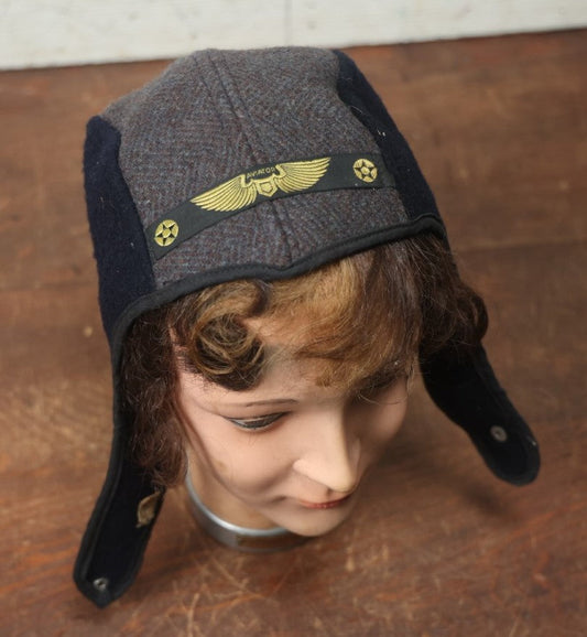 Lot 027 - Vintage Wool U.S. Aviator Flight Cap Helmet, Tagged Size Medium