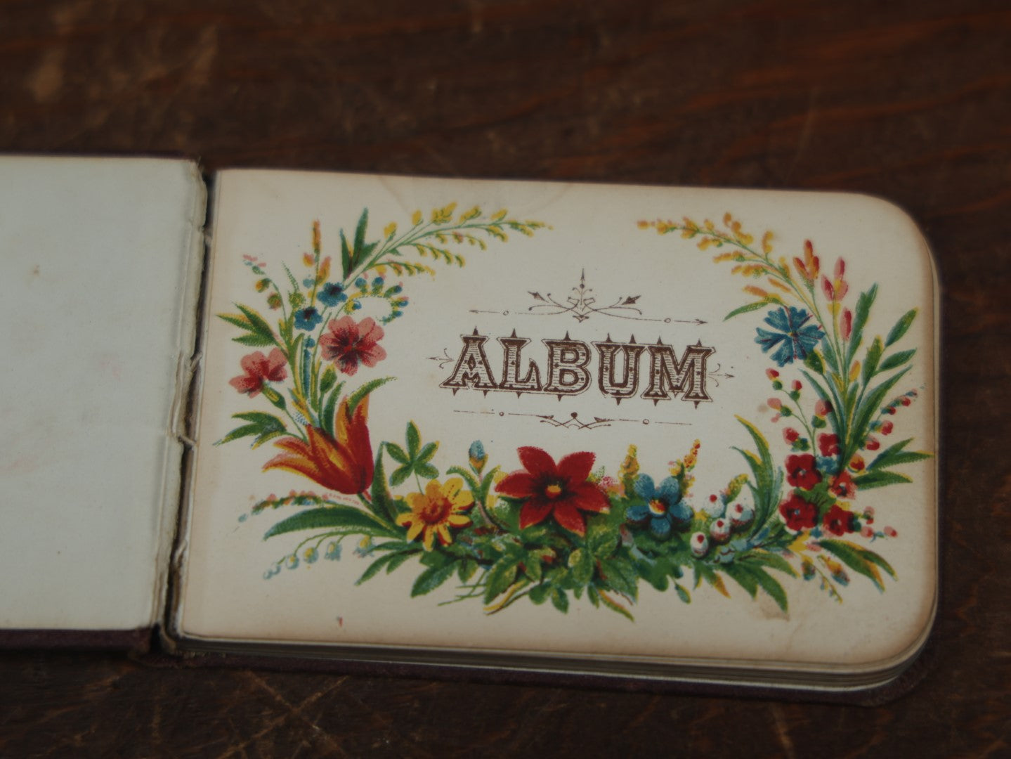 Lot 069 - Antique Victorian Autograph Album, Circa 1885, With Signatures, Die-Cuts, Lithos