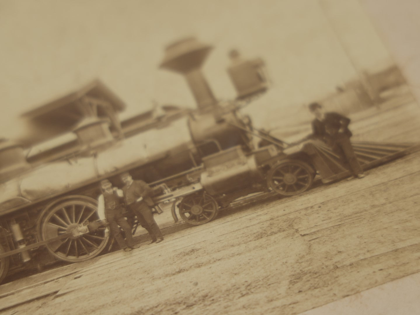 Lot 078 - Grouping Of Three Antique Boarded Photos Of Railroad Workers, Trains, Locomotives, Including New Orleans And Tennessee Railroad And More