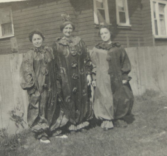 Lot 090 - Single Antique Snapshot Photo Of Three Women In Clown Costumes, Identified And Dated 1916 