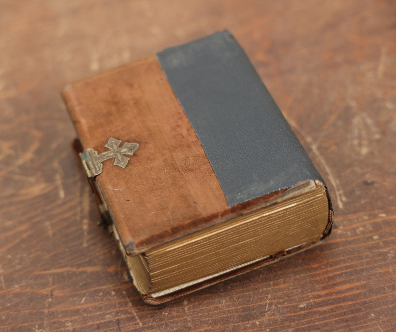 Lot 025 - Antique Victorian Photo Album Of Julia E. Kelso, Loaded With 27 Tintypes And 19 C.D.V. Images, Including Soldier, Gem Tintypes