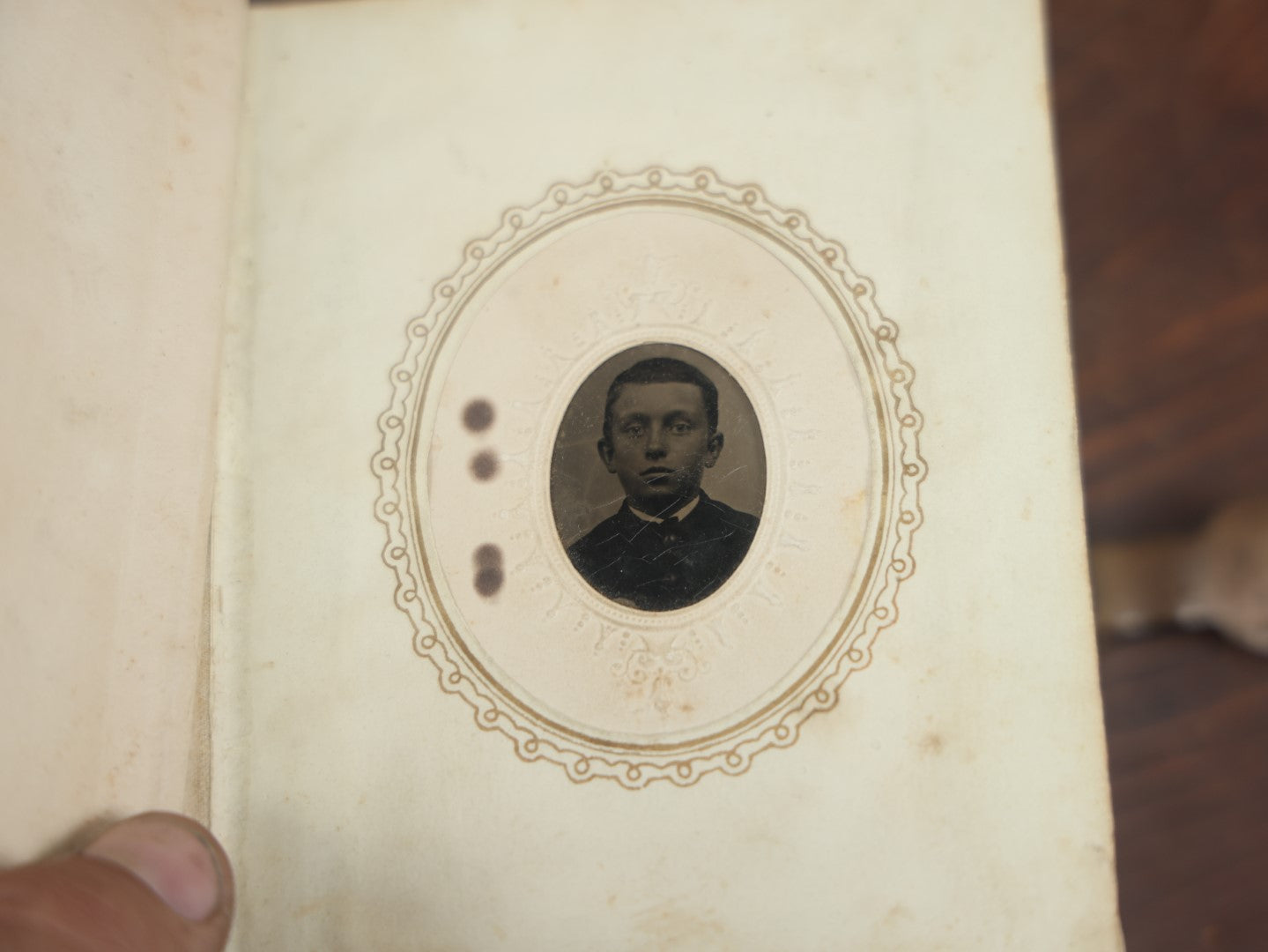 Lot 025 - Antique Victorian Photo Album Of Julia E. Kelso, Loaded With 27 Tintypes And 19 C.D.V. Images, Including Soldier, Gem Tintypes