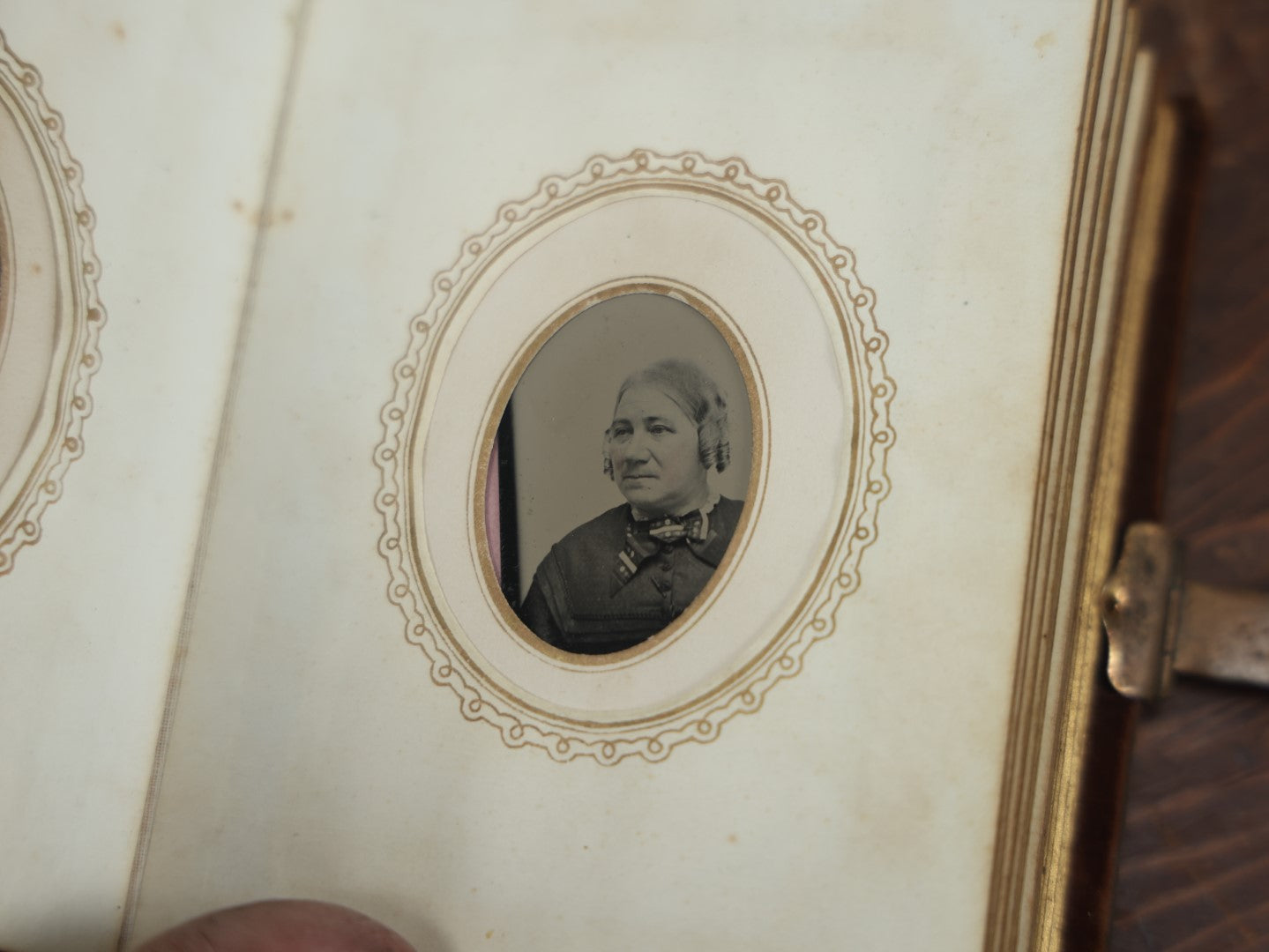 Lot 025 - Antique Victorian Photo Album Of Julia E. Kelso, Loaded With 27 Tintypes And 19 C.D.V. Images, Including Soldier, Gem Tintypes