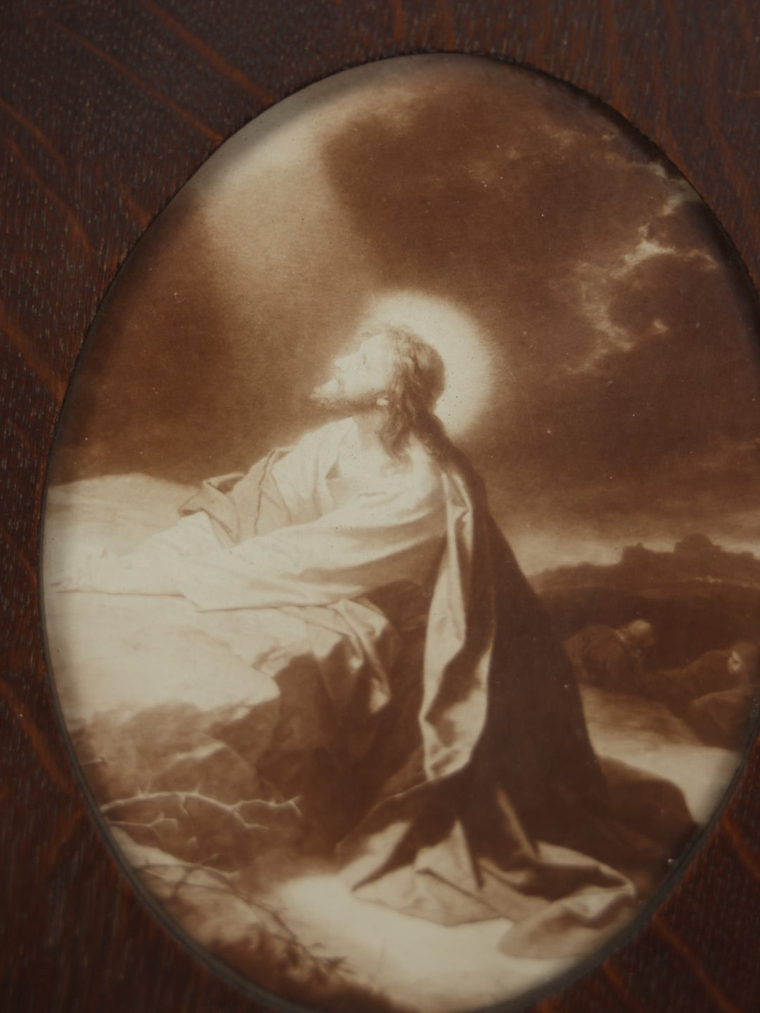 Lot 034 - Christ In The Garden Of Gethsemane, After Hofmann, Antique Print In Oval Frame, Behind Glass