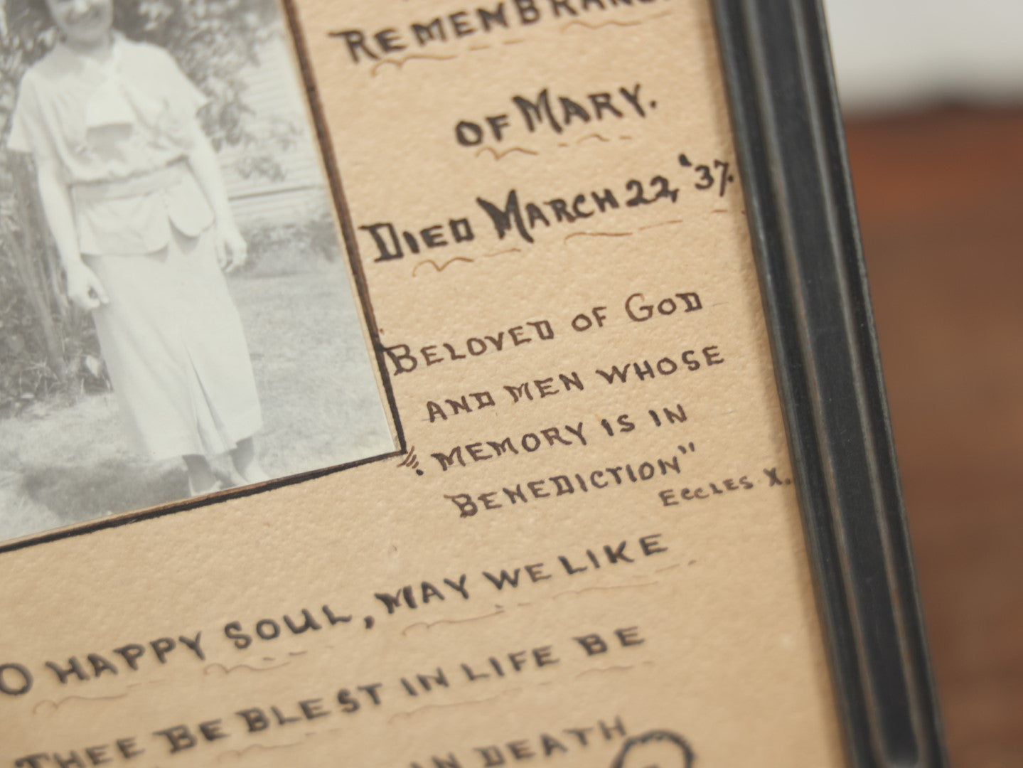 Lot 039 - Vintage Pen And Ink Memorial In Loving Remembrance Of Mary, Who Died On March 22, 1937, With Poem And Scripture, Photo