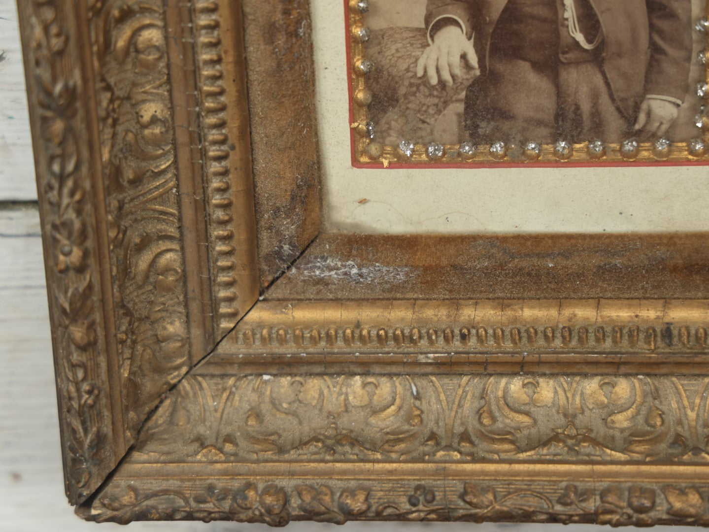 Lot 040 - Unique Framing Of Two Antique Cabinet Card Photos, Likely Of A Husband And Wife, In Deep Ornate Frame, With Custom Mat, Note Losses To Frame