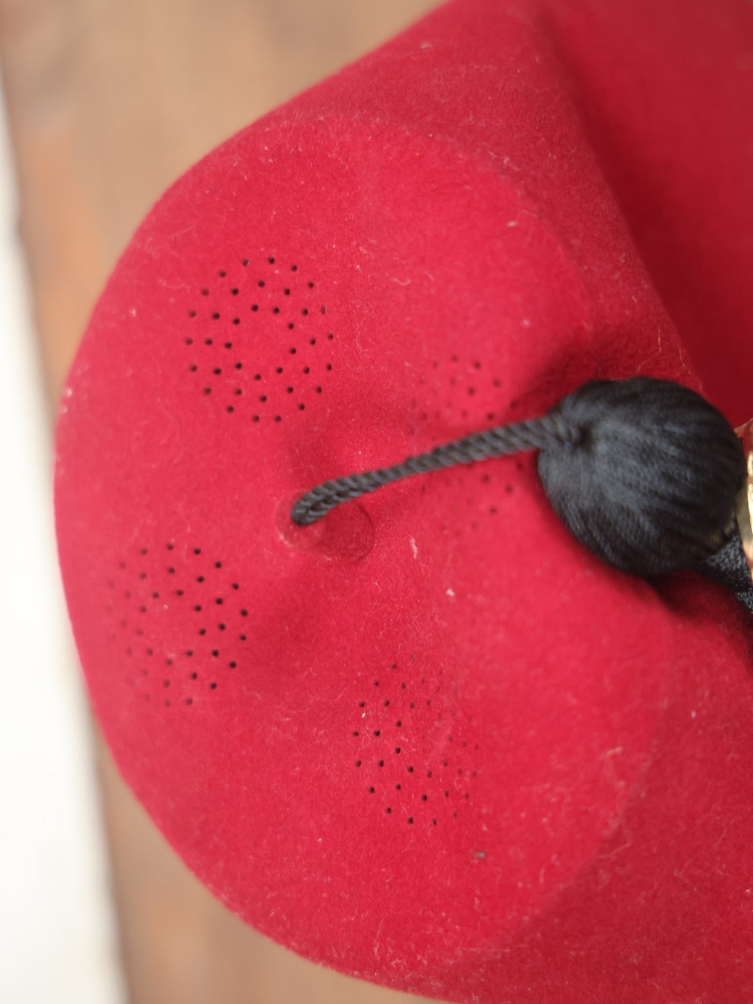 Lot 049 - Vintage Aleppo Shriners Masonic Fraternal Red Fez With Black Tassel, Bejeweled Brooch, Size 7-1/8