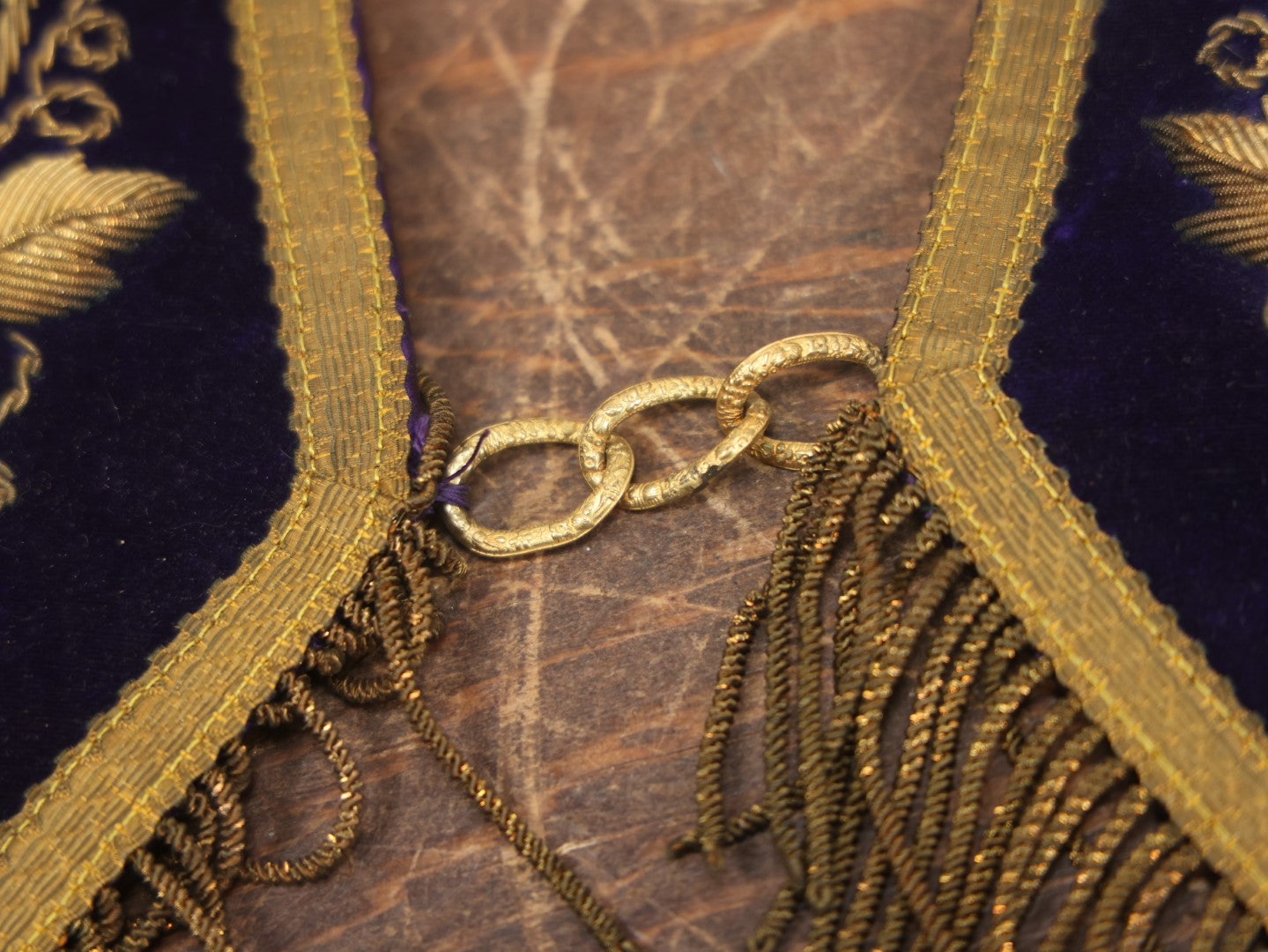 Lot 052 - Vintage Purple Velvet Odd Fellows I.O.O.F. Sash Collar With Vine And Leaves, Crossed Staffs Symbol, Tassels, By Harding Army And Navy Uniforms, Boston, Massachusetts