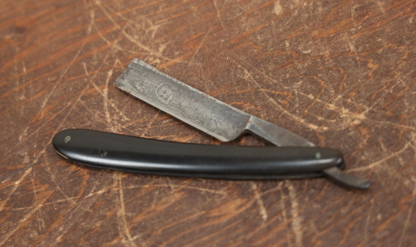 Lot 055 - Antique Admiral Dewey, Spanish American War Commemorative Straight Razor, By Imperial Razor, Germany