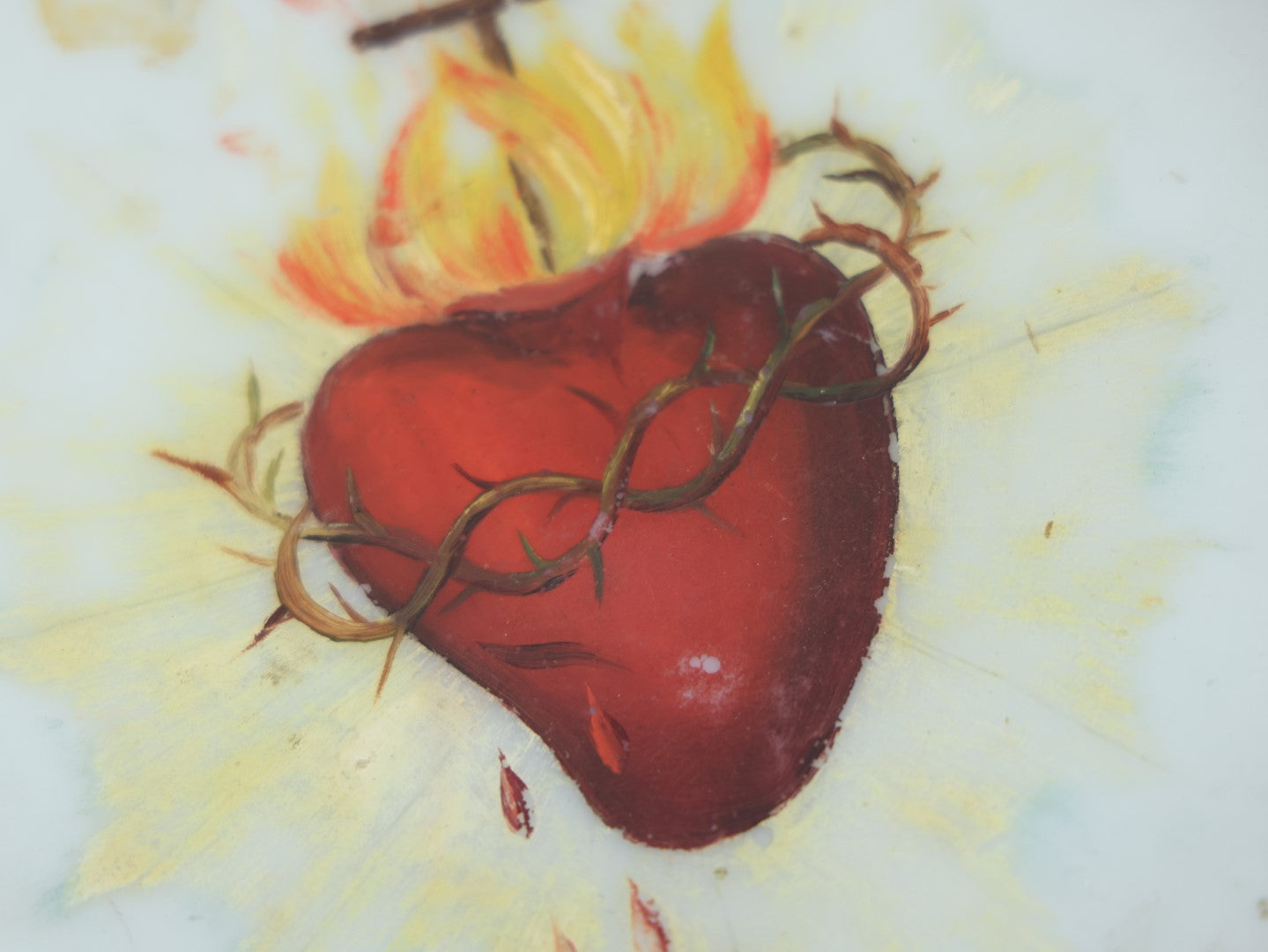 Lot 057 - Antique Hand Painted Sacred Heart Of Jesus, Flaming Heart With Cross, On White Glass Plate