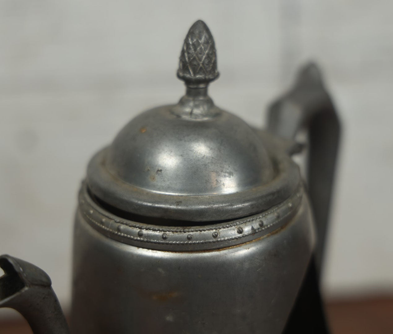 Lot 075 - Antique Pewter Pitcher With Melted Side And Note Indicating A Previous Owner Set It Too Close To The Stove