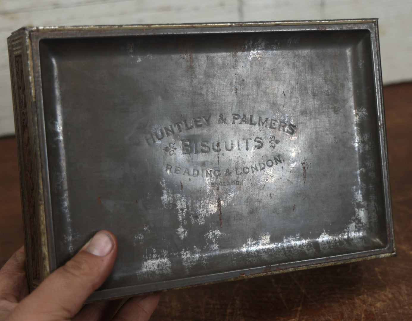 Lot 076 - Vintage Huntley And Palmers Biscuits Tin With Elephant Motif, Reading & London, England