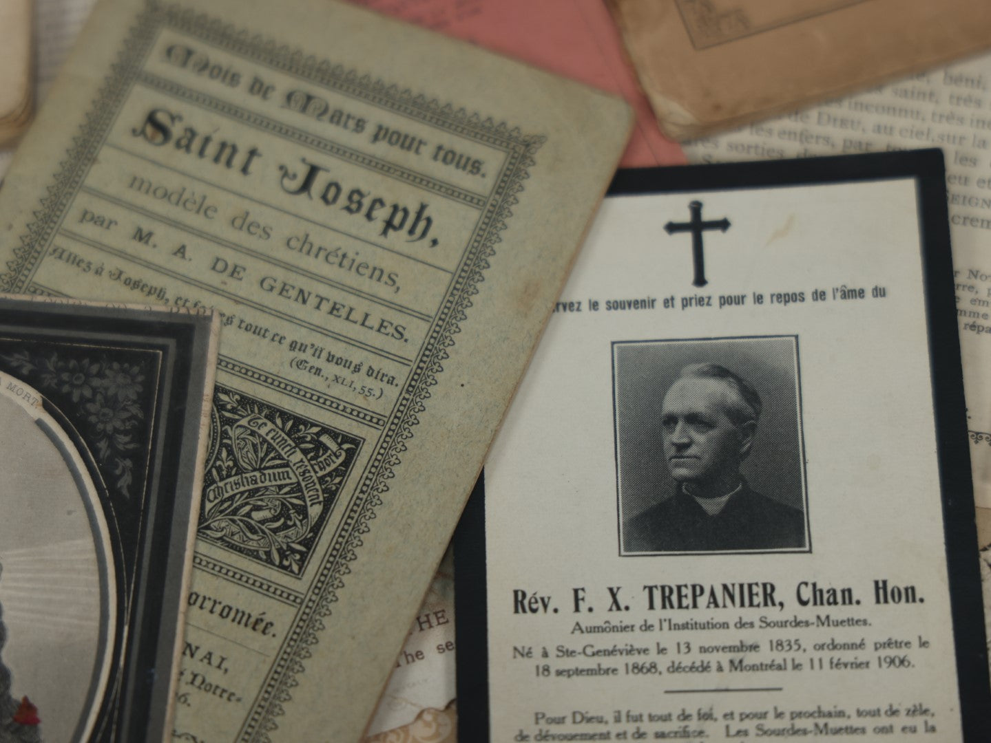 Lot 094 - Grouping Of 25+ Antique French Religious Booklets, Prayer Cards, And Memorial Cards, About Saints And More, Some Hand Colored