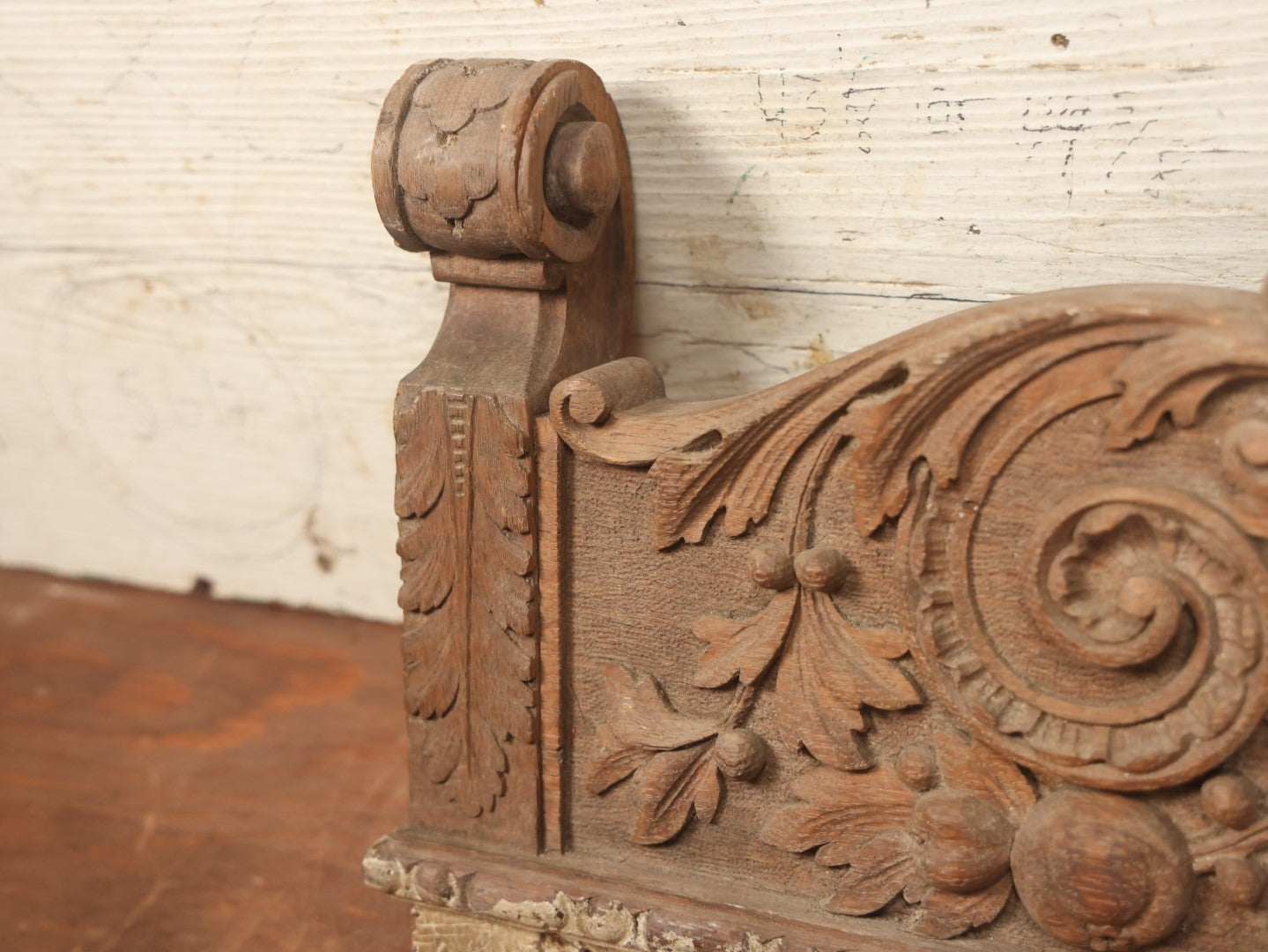 Lot 014 - Antique Hand Carved Wooden Furniture Fragment Salvage Of Green Man, Grinning Demon, Bacchus, Chair Topper