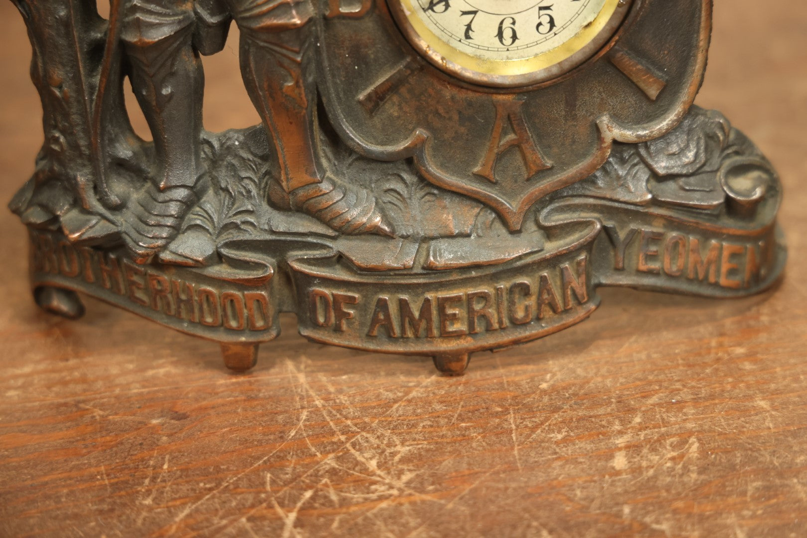 Lot 006 - Antique Brotherhood Of American Yeoman Fraternal Figural Cast Metal Clock With Knight