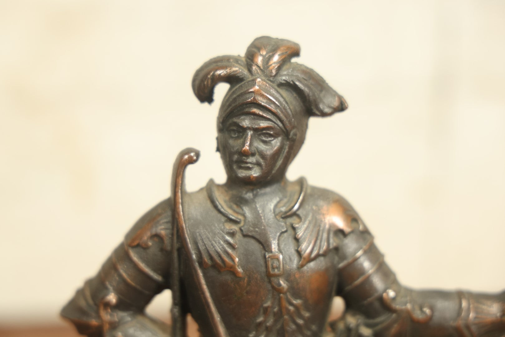 Lot 006 - Antique Brotherhood Of American Yeoman Fraternal Figural Cast Metal Clock With Knight