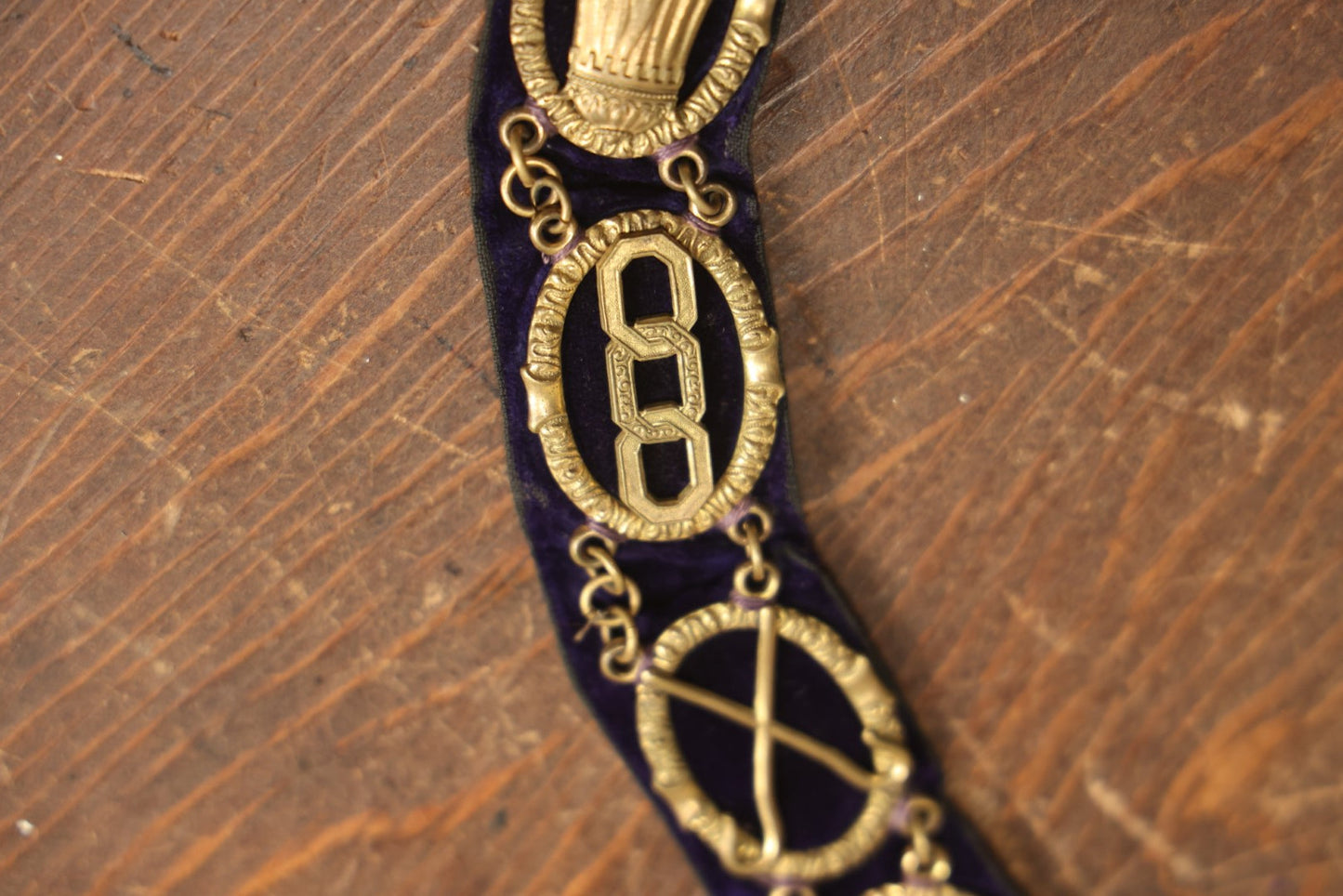 Lot 054 - Antique Odd Fellows I.O.O.F. Purple Chain Collar With Many Symbols Including Three Links And Heart In Hand, With Crossed Keys Medallion, By Harding Uniform & Regalia Company, Boston