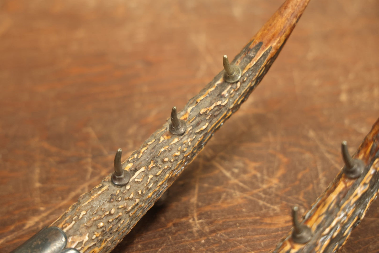 Lot 008 - Antique Stag Antler Inkwell Stand And Pen Rest, Missing Glass Inkwell, Room For Three Pens