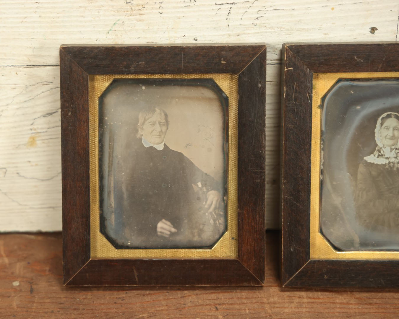 Lot 009 - Pair Of Half Plate Daguerreotype Photographs Of An Elderly Couple, Likely Born In The 18th Century, In Custom Made Frames, Resealed