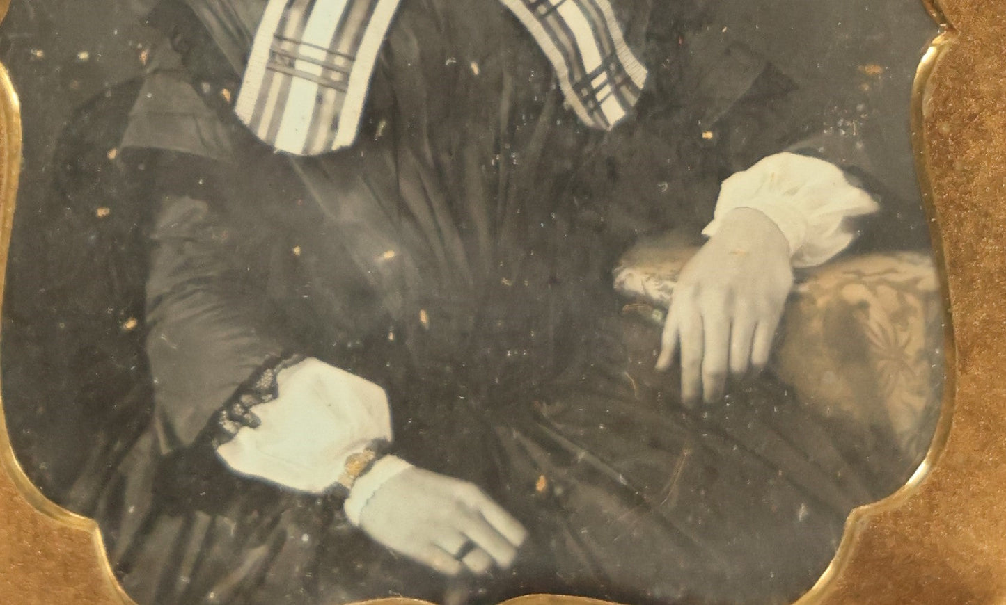 Lot 011 - Antique 1/6th Plate Daguerreotype Of A Young Woman With Short Dark Hair, A Ribbon, Bracelet, And Ring, Under Brass Mat, No Case