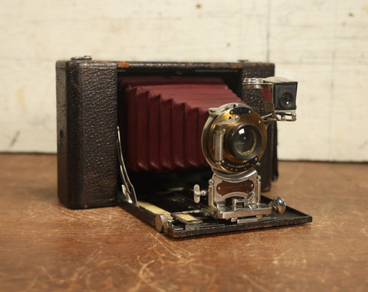 Lot 031 - Antique Kodak No. 4 Folding Hawk-Eye Model 3 Film Camera