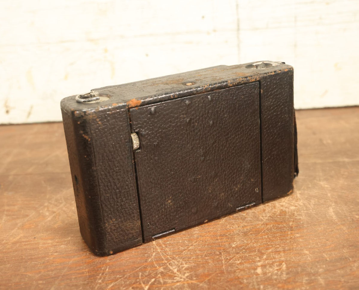 Lot 031 - Antique Kodak No. 4 Folding Hawk-Eye Model 3 Film Camera