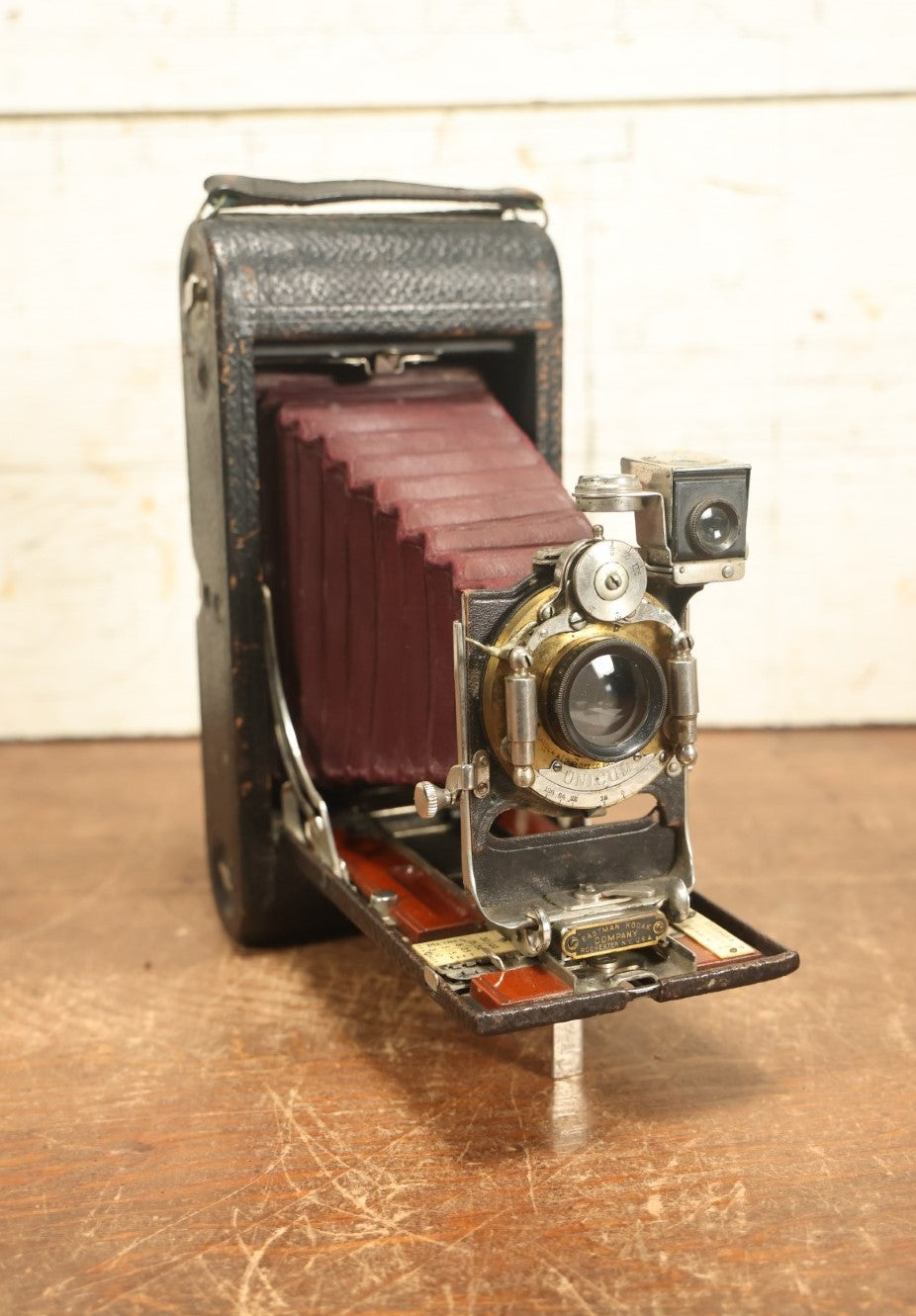 Lot 032 - Antique Kodak No. 3A Folding Pocket Kodak Model B-2 Film Camera, Circa 1902