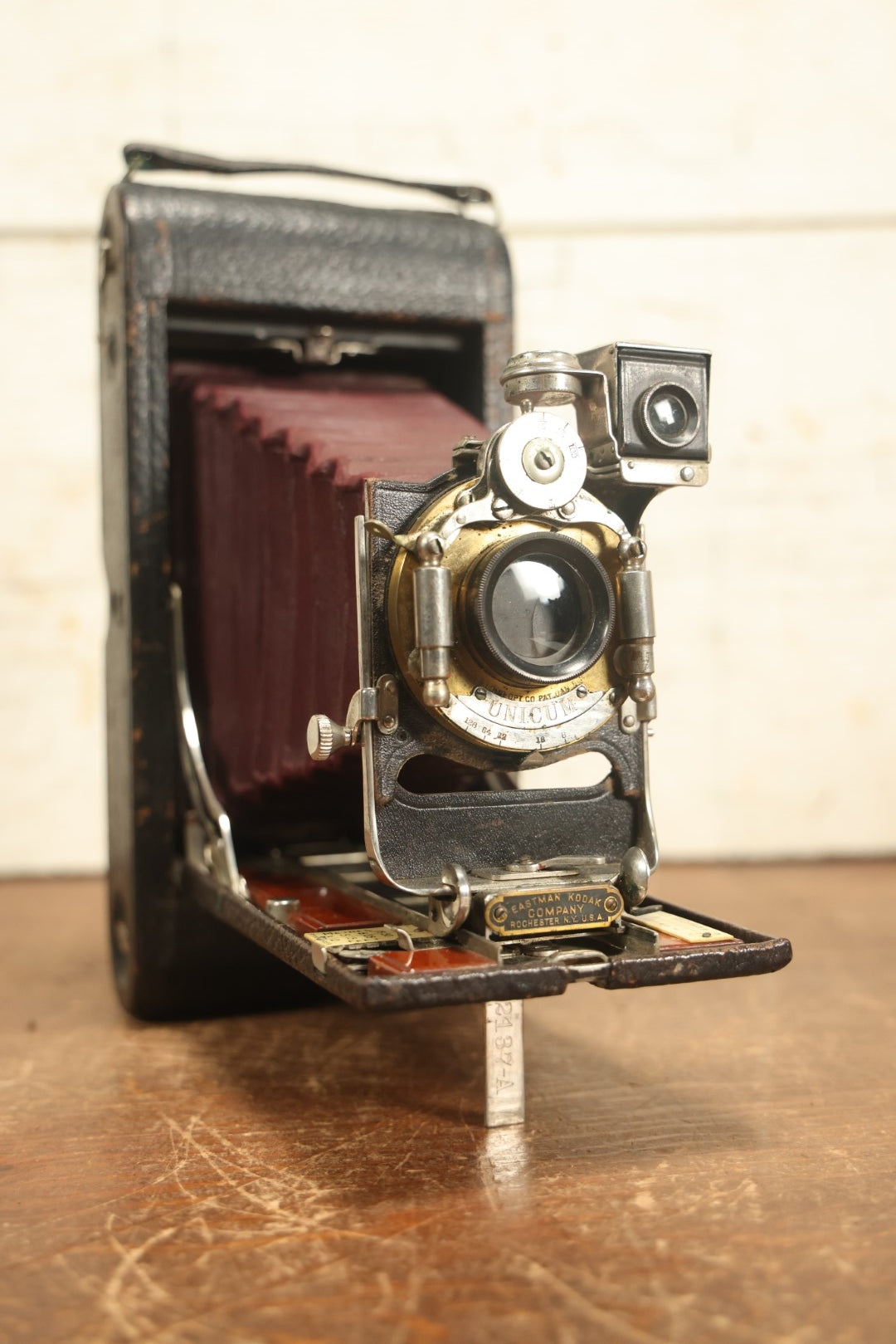 Lot 032 - Antique Kodak No. 3A Folding Pocket Kodak Model B-2 Film Camera, Circa 1902