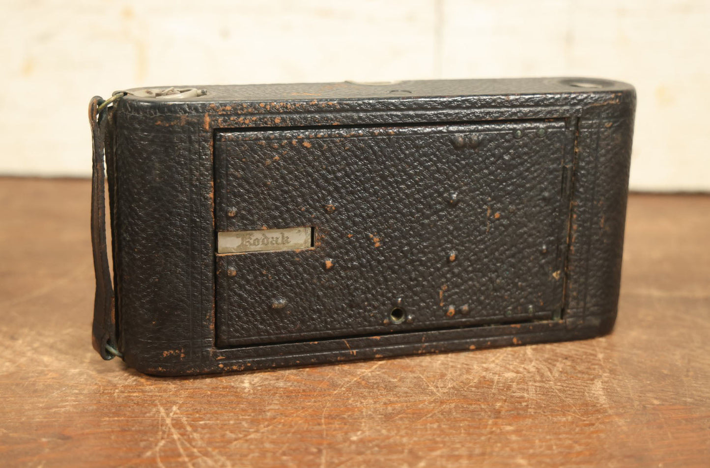 Lot 032 - Antique Kodak No. 3A Folding Pocket Kodak Model B-2 Film Camera, Circa 1902