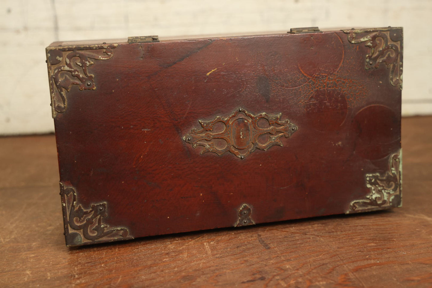 Lot 071 - P. Lorillard Co. Antique Wood Cognac Tobacco Advertising Box With Brass Trim, Label On Interior