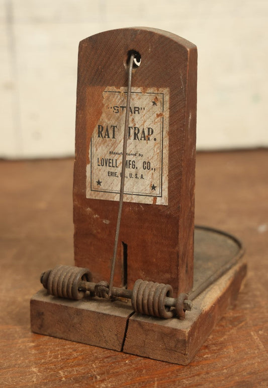 Lot 073 - Antique Star Rat Trap Wooden Rodent Trap By Lovell Mfg. Co., Erie, Pennsylvania, With Paper Label