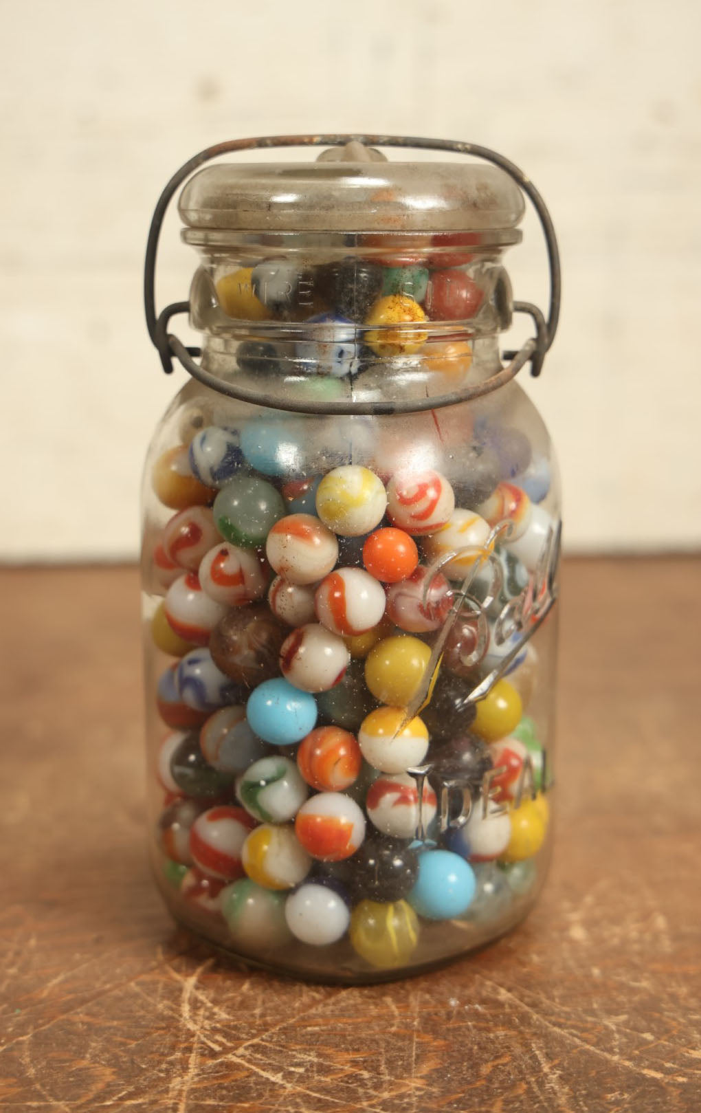 Lot 091 - Large Mason Jar Full Of Antique And Vintage Marbles, 200+