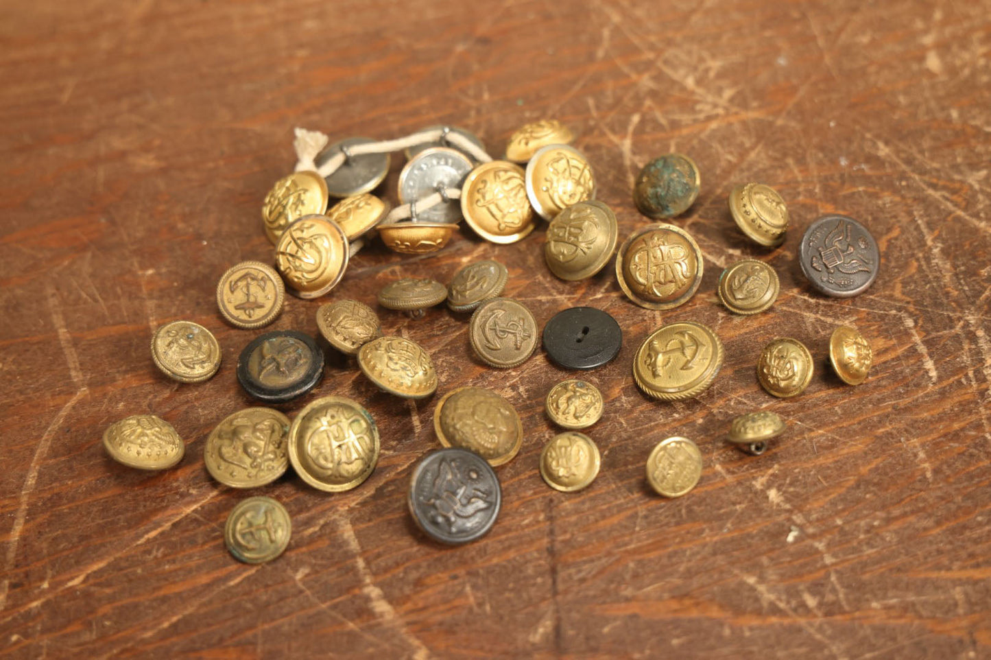 Lot 092 - Grouping Of Approximately 35+ Military And Other Buttons, G.A.R. Grand Army Of The Republic, Brass And More, Various Manufacturers