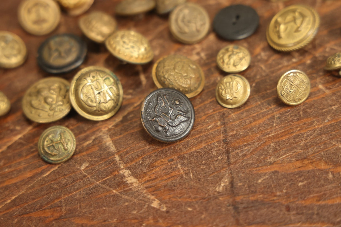 Lot 092 - Grouping Of Approximately 35+ Military And Other Buttons, G.A.R. Grand Army Of The Republic, Brass And More, Various Manufacturers