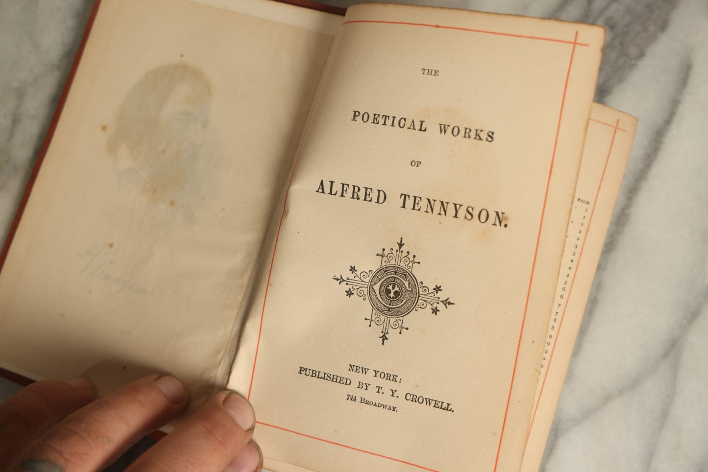 Lot 084 - "The Poetical Works Of Alfred Tennyson" Antique Book, Published By T.Y. Crowell, New York, Illustrated