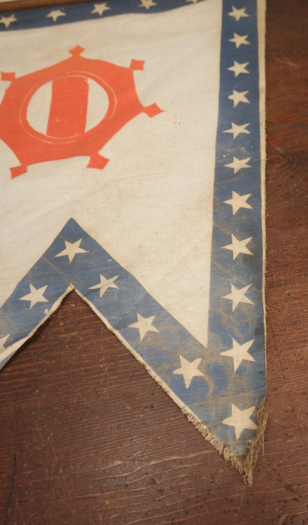 Lot 010 - Antique Circa 1876 U.S. Bicentennial Civil War Veteran Unknown Union Army Corps Parade Flag On Pole, Geometric Insignia, 40" Pole